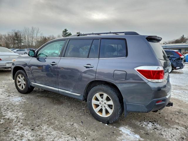 Toyota Highlander Base Image 10