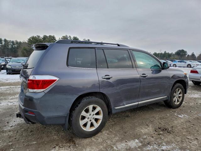Toyota Highlander Base Image 2