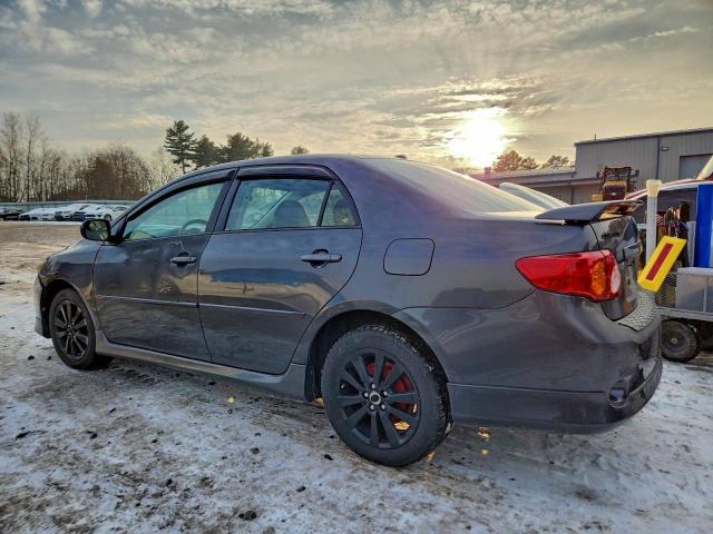 Toyota Corolla Base Image 2