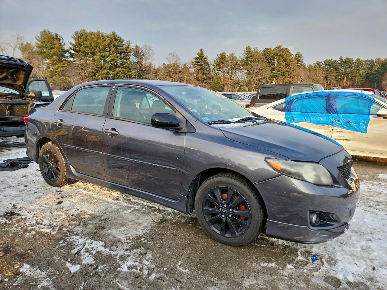 Toyota Corolla Base Image 3