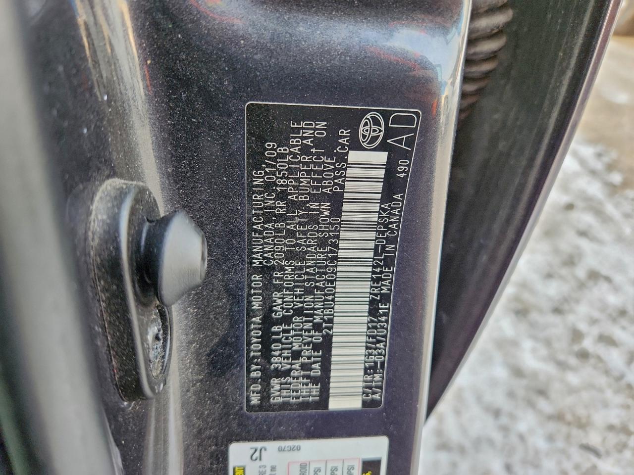 Toyota Corolla Base Image 11