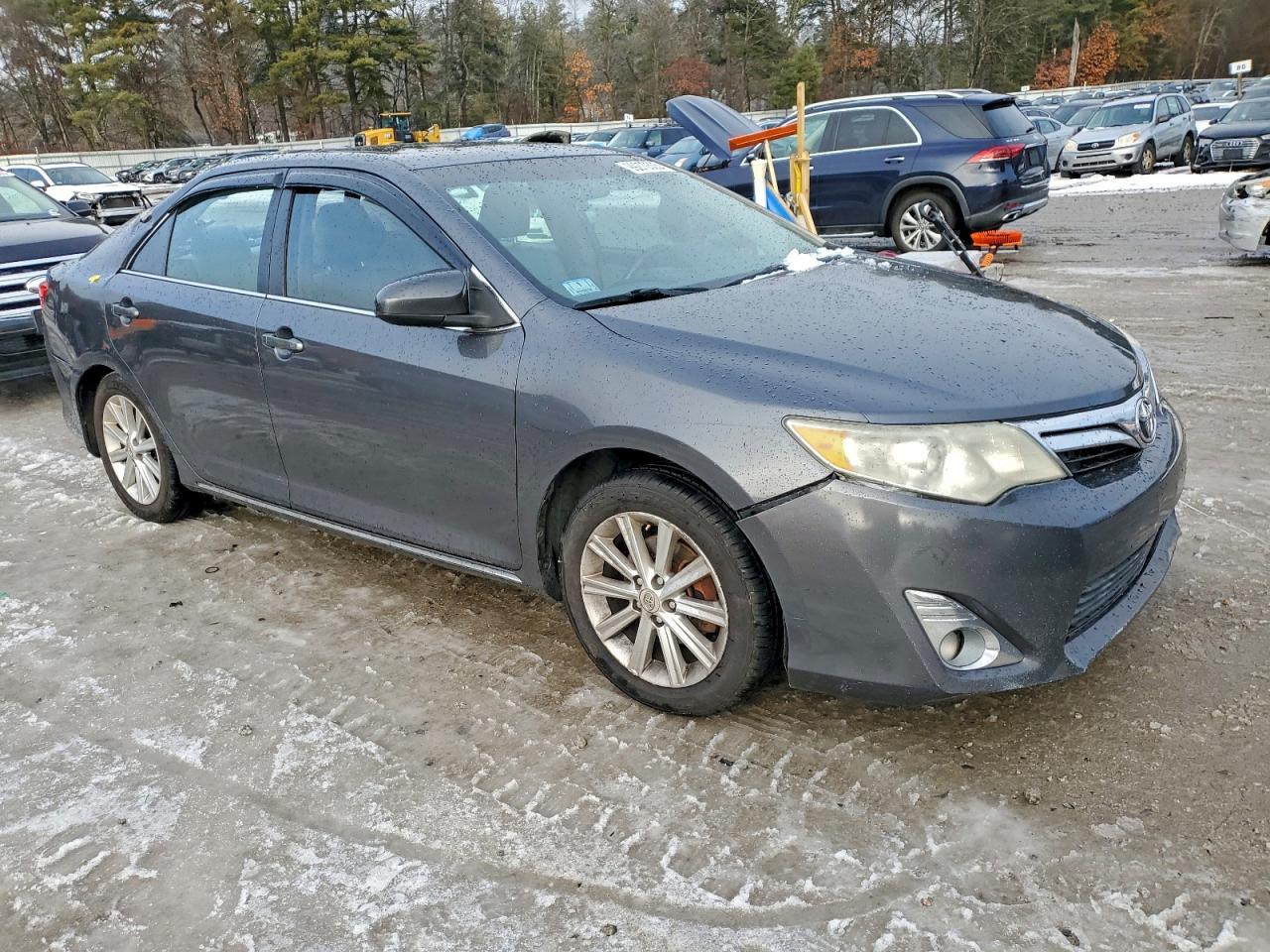 Toyota Camry Se Image 3