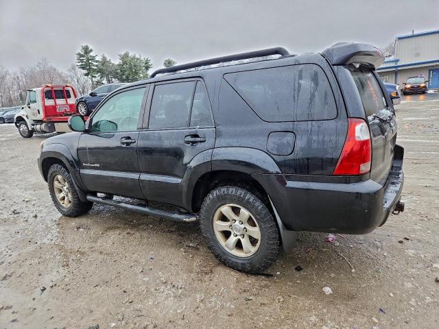 Toyota 4Runner Sr5 Image 2