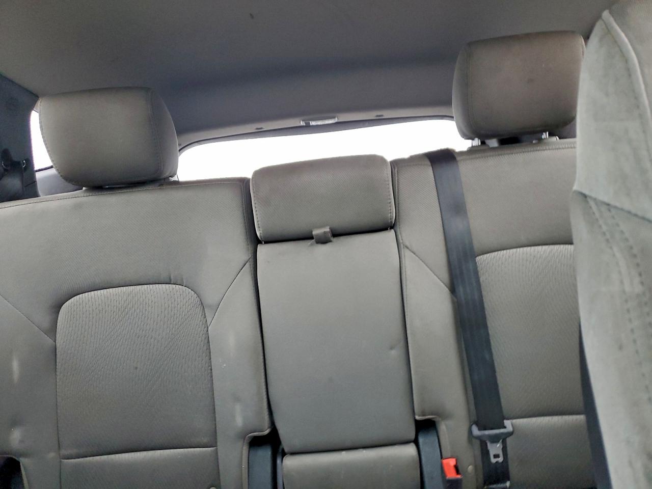 Hyundai SANTA FE Image 9