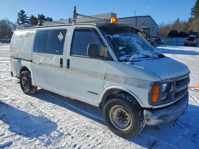 Chev Express Image 11