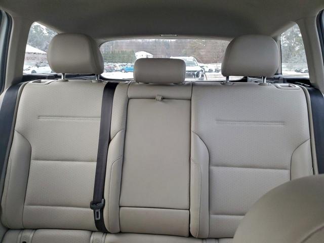 Volkswagen Golf S Image 8