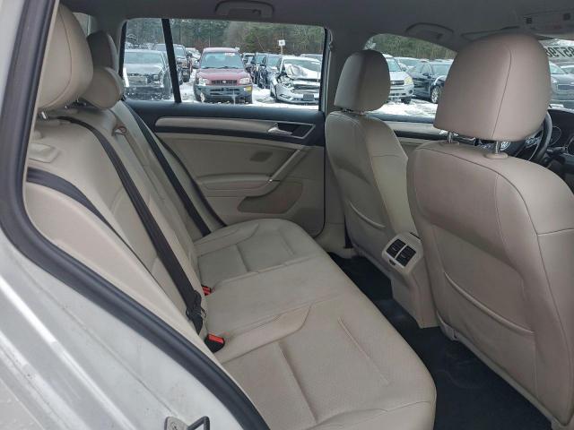 Volkswagen Golf S Image 10