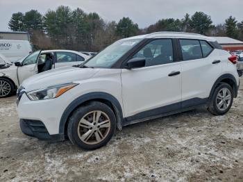  Salvage Nissan Kicks