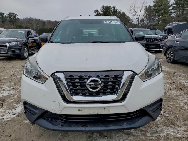 Nissan Kicks S Image 6