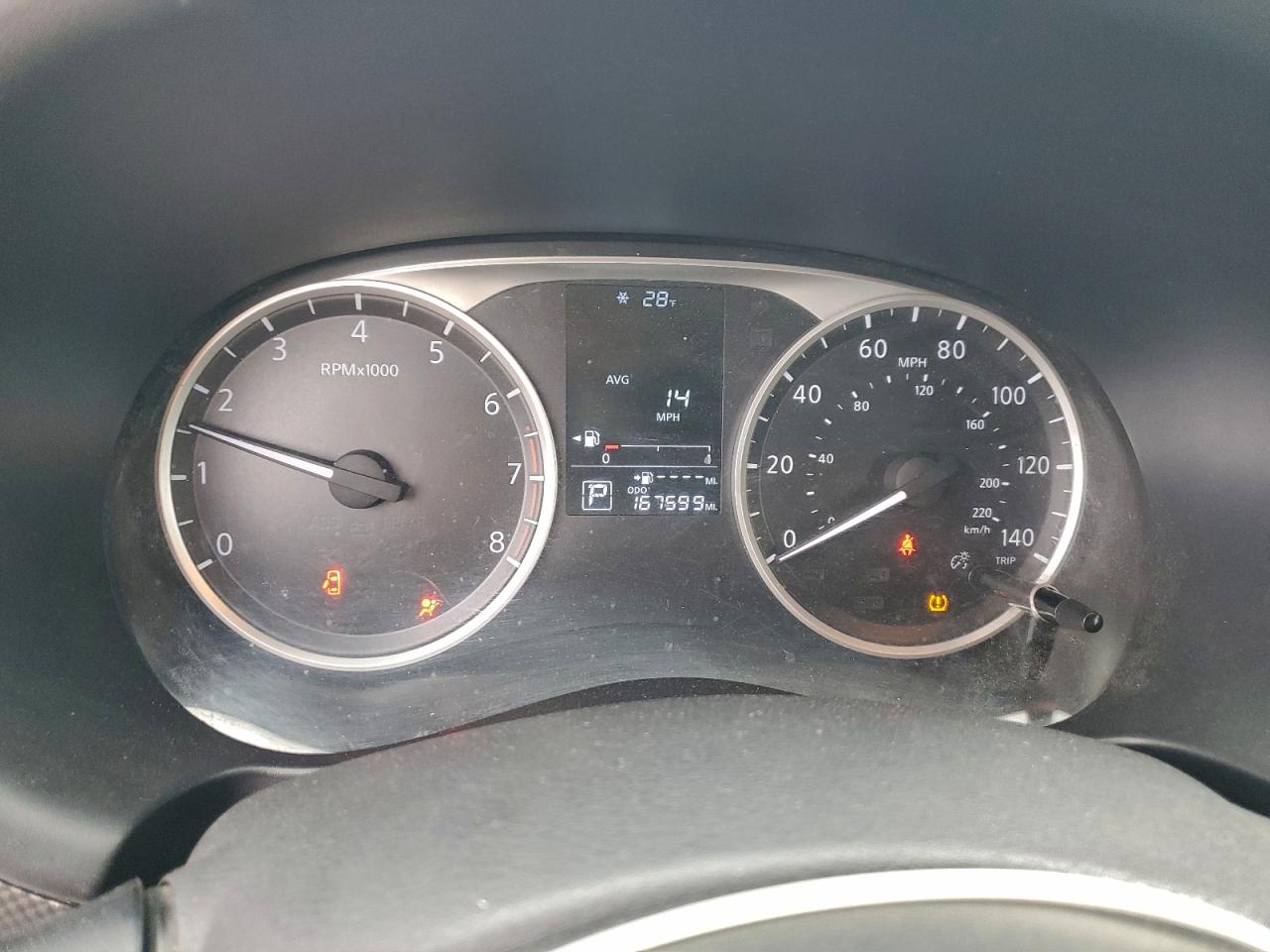 Nissan Kicks S Image 7