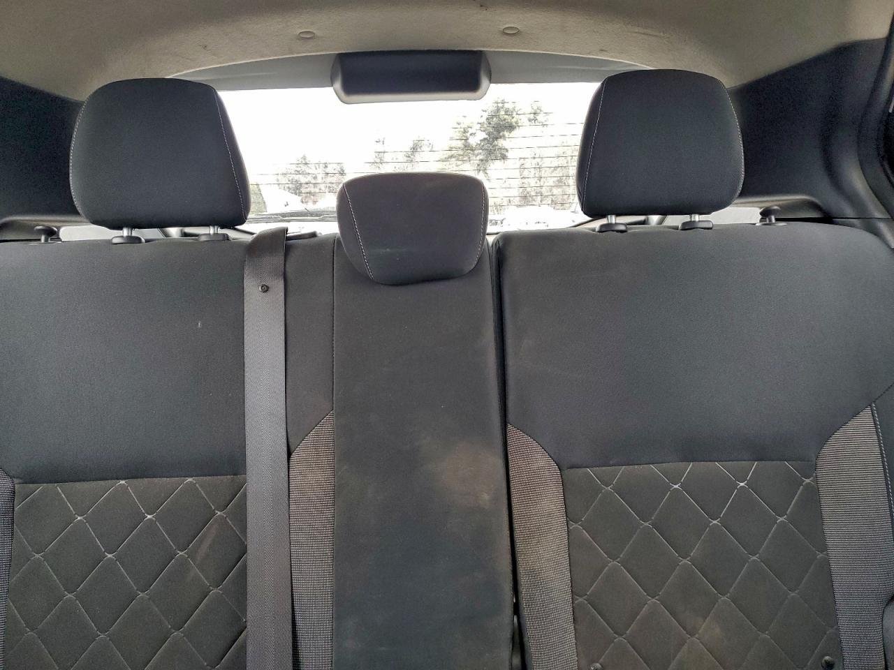 Nissan Kicks S Image 9