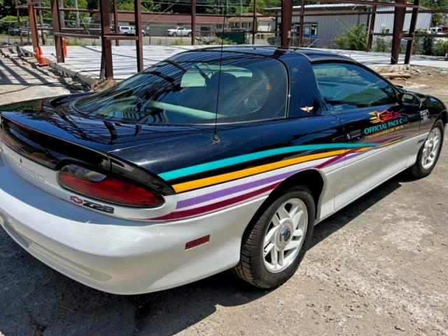 Chevrolet Camaro Z28 Image 2