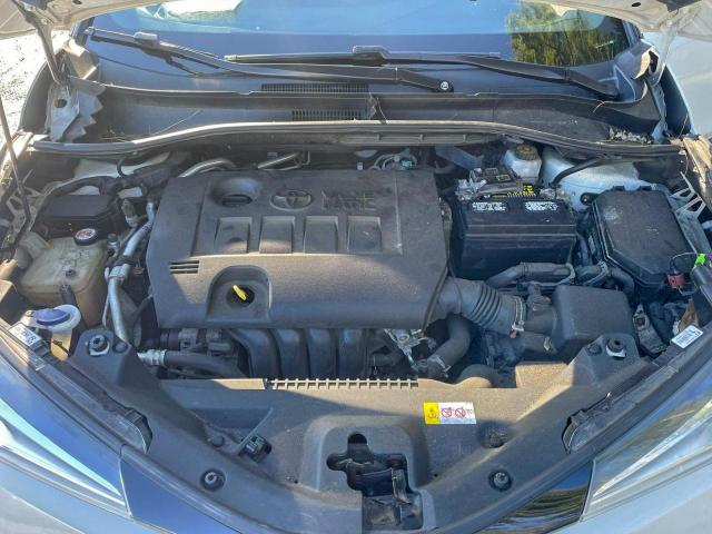 Toyota C-HR Xle Image 8