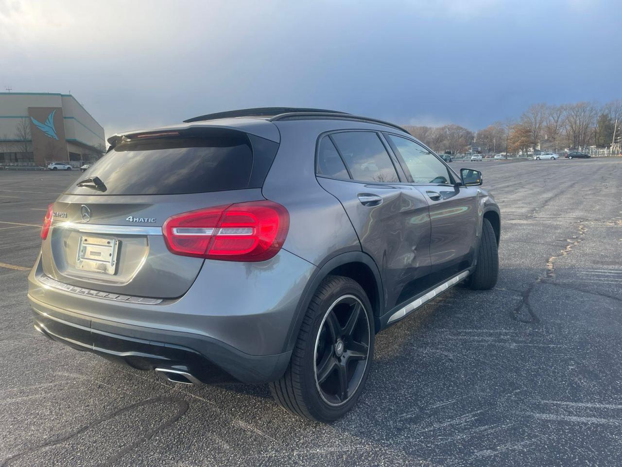 Mercedes-Benz GLA 250 4matic Image 5