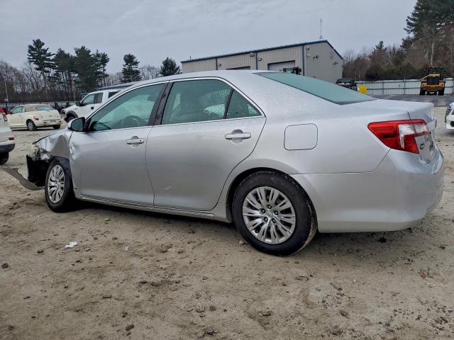 Toyota Camry Base Image 12