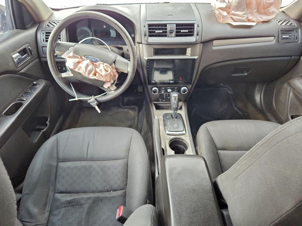 Ford Fusion Se Image 3