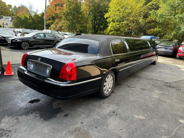 Lincoln Towncar Executive Image 9