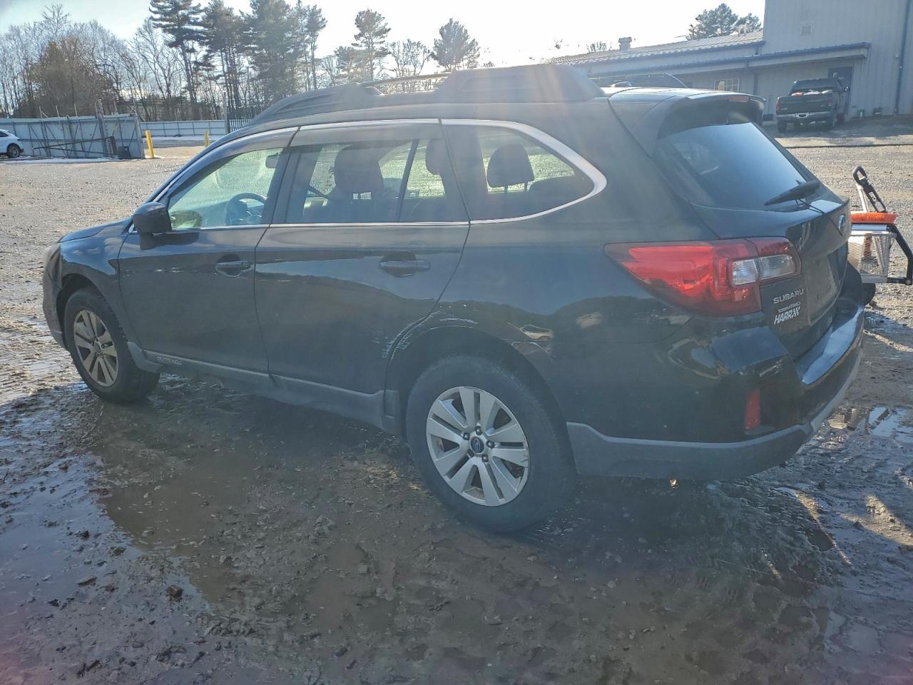 Subaru Outback 2.5i Premium Image 11