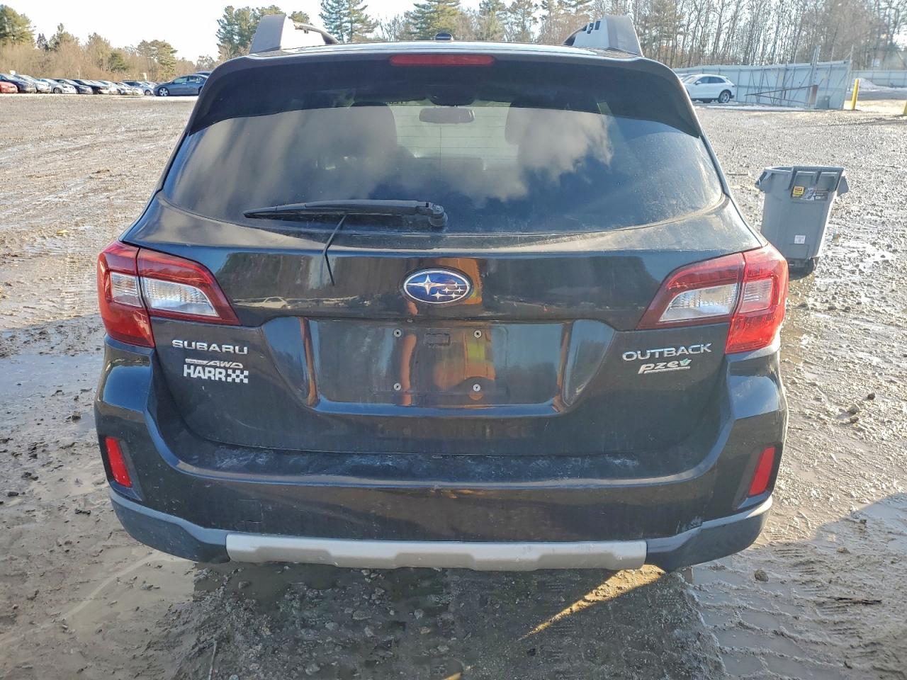 Subaru Outback 2.5i Premium Image 10