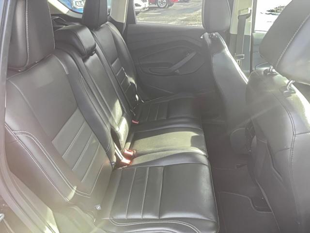 Ford Escape Titanium Image 7