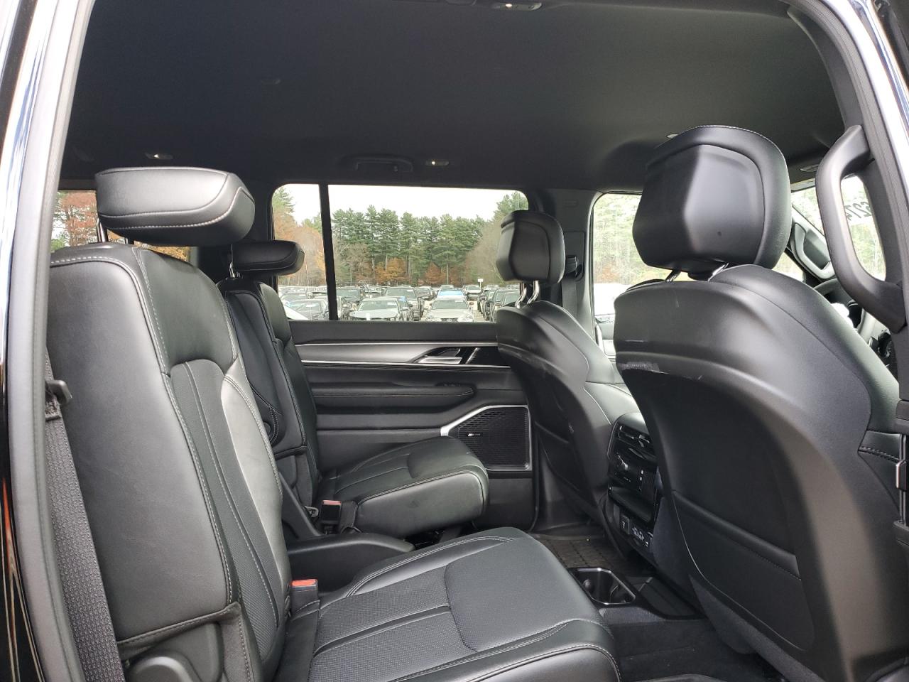 Jeep Wagoneer Series Ii Image 14