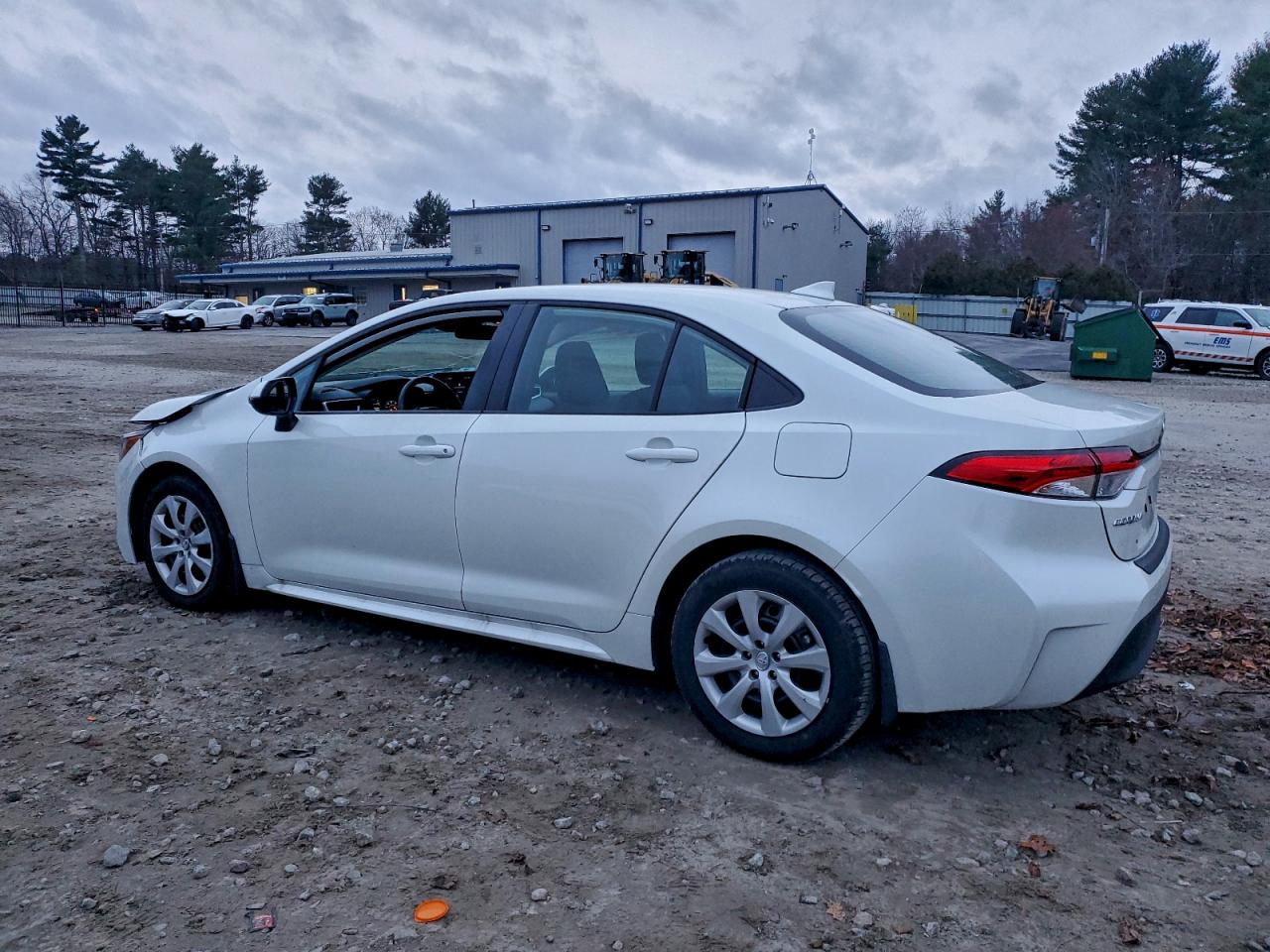 Toyota Corolla Le Image 11