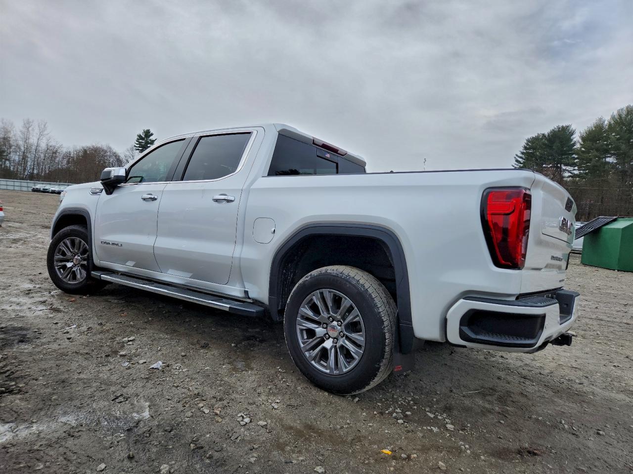 GMC Sierra K1500 Denali Image 2