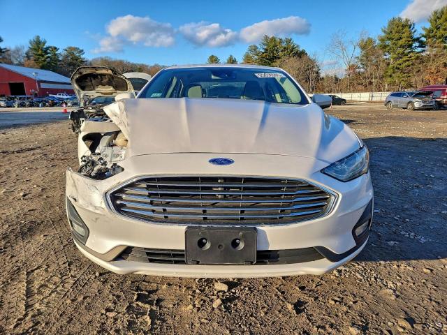 Ford Fusion Se Image 9