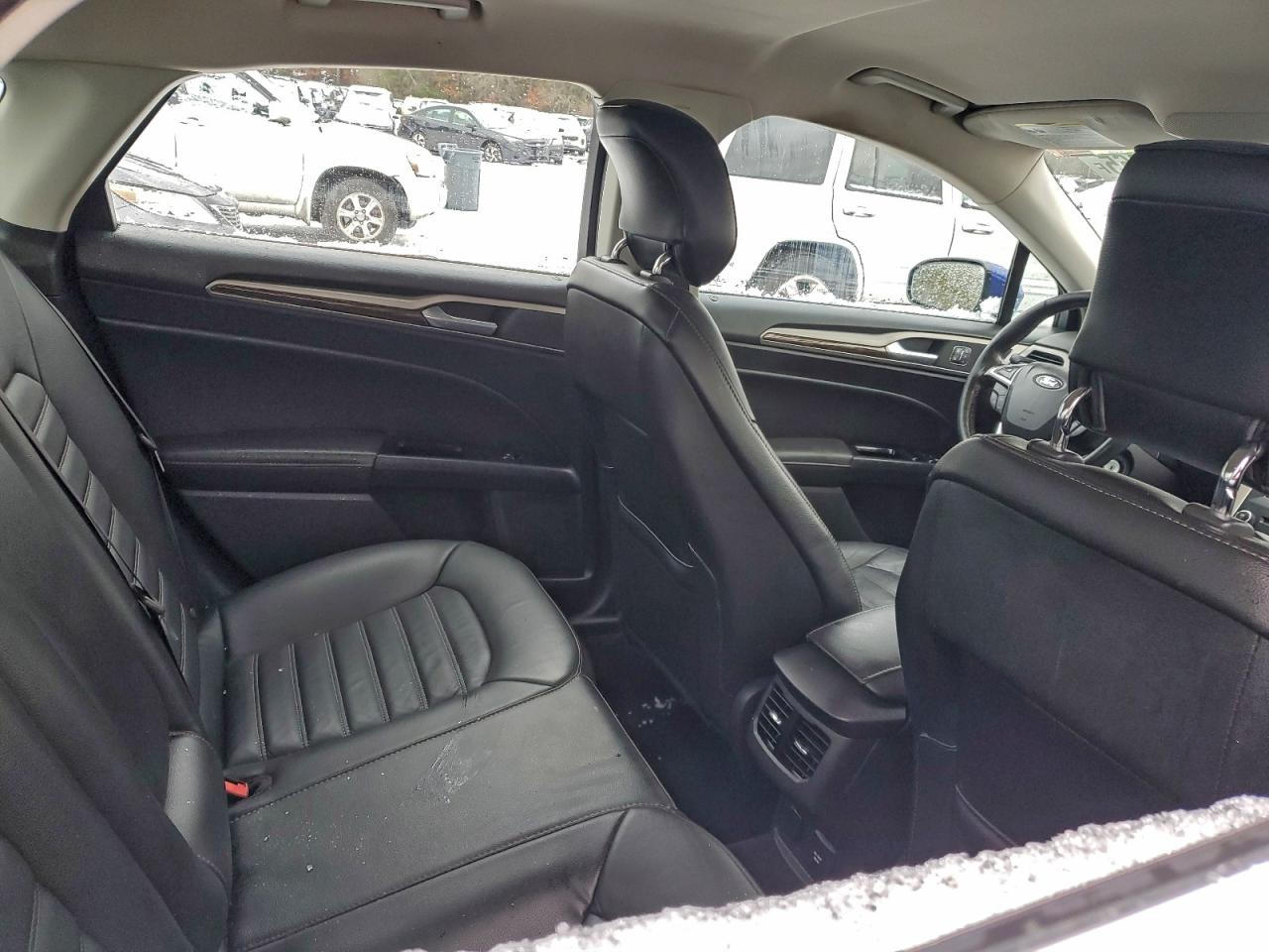 Ford Fusion Se Image 5