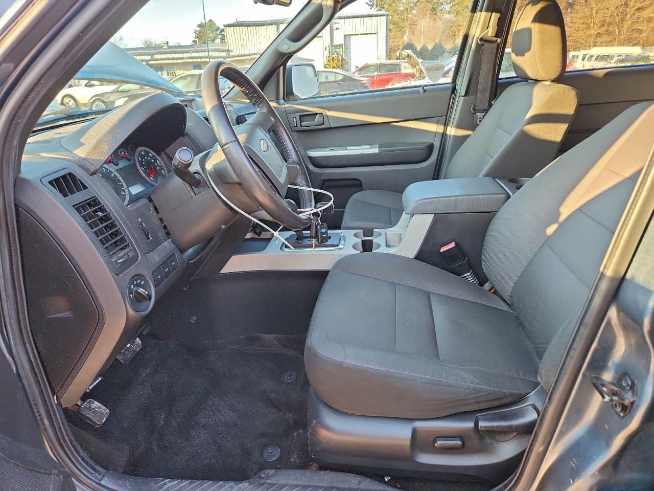 Ford Escape Xlt Image 4