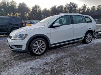  Salvage Volkswagen Golf