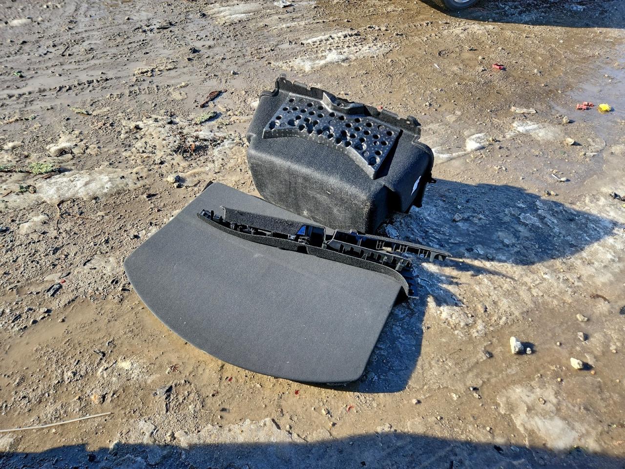 Tesla Model Y Image 11