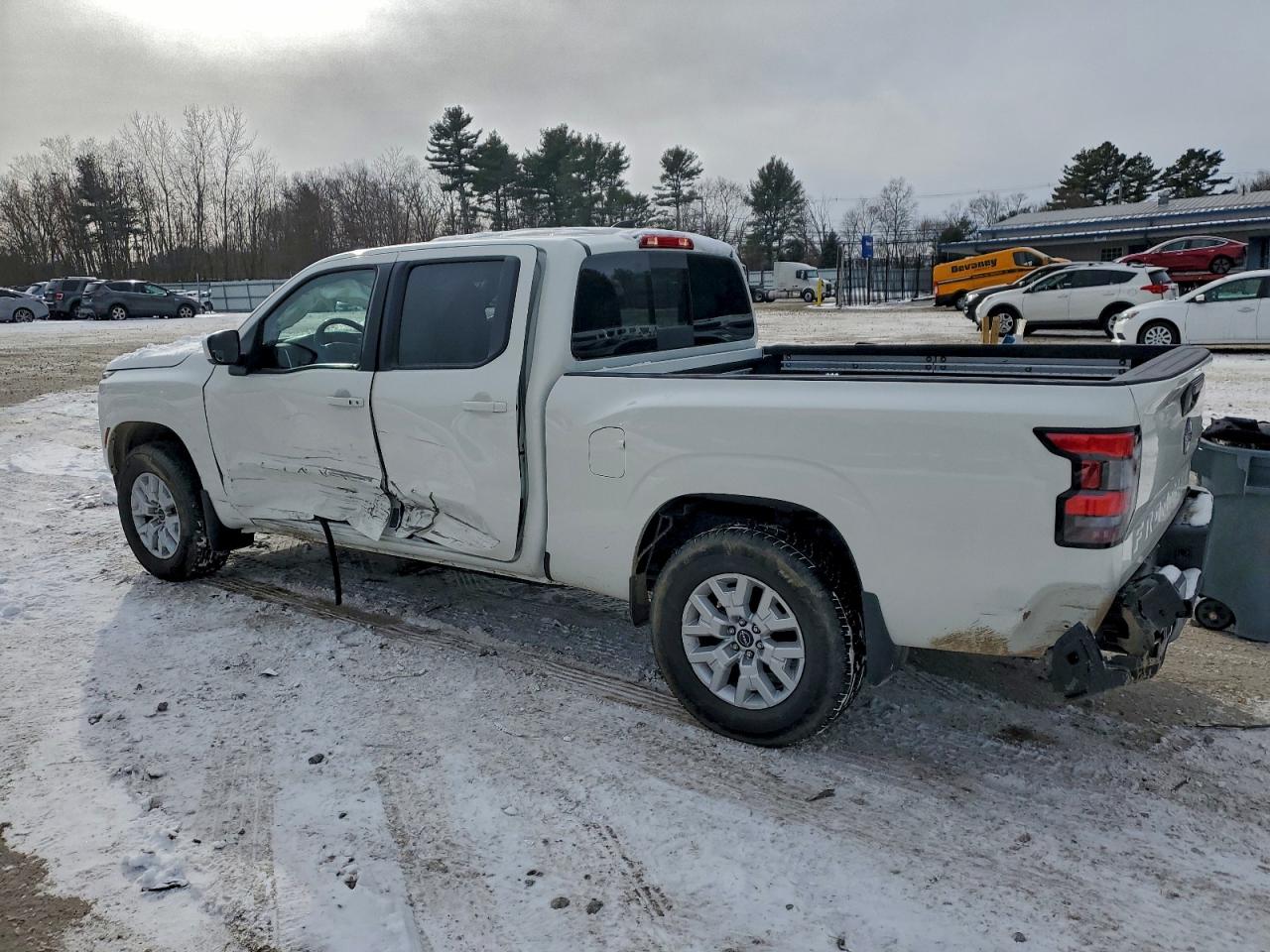 Nissan Frontier Sv Image 6