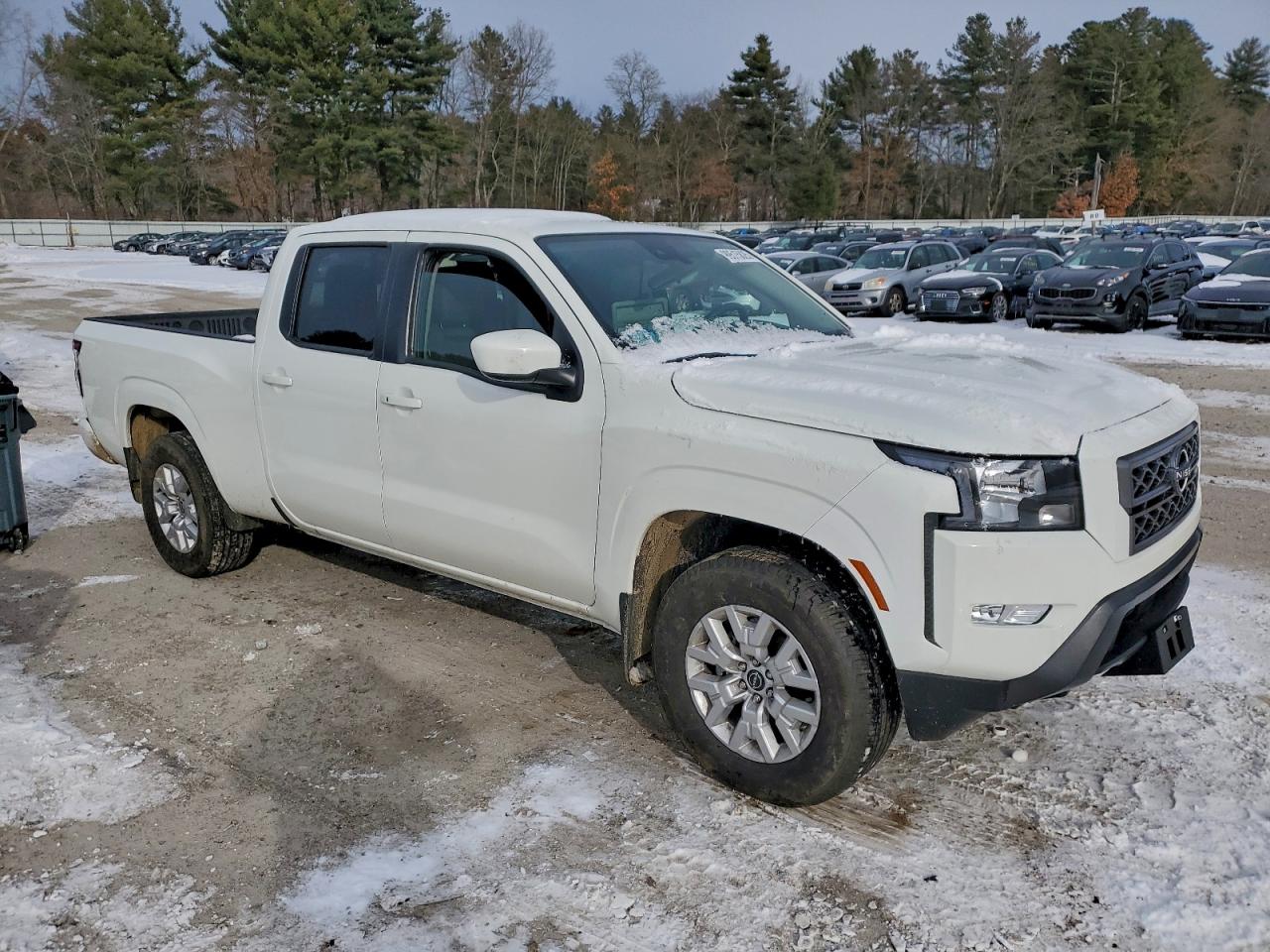 Nissan Frontier Sv Image 2