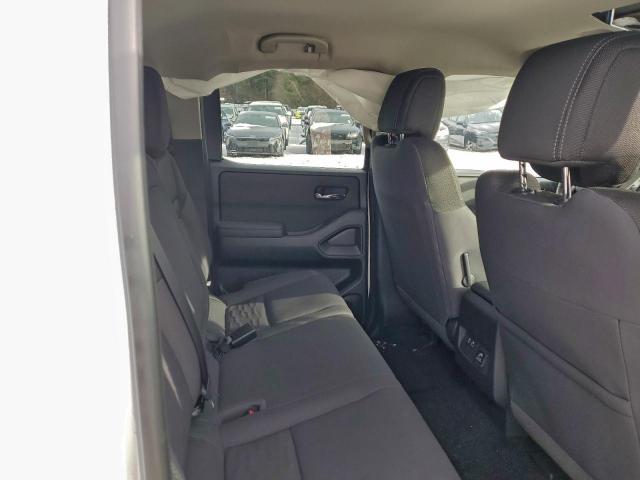 Nissan Frontier Sv Image 4