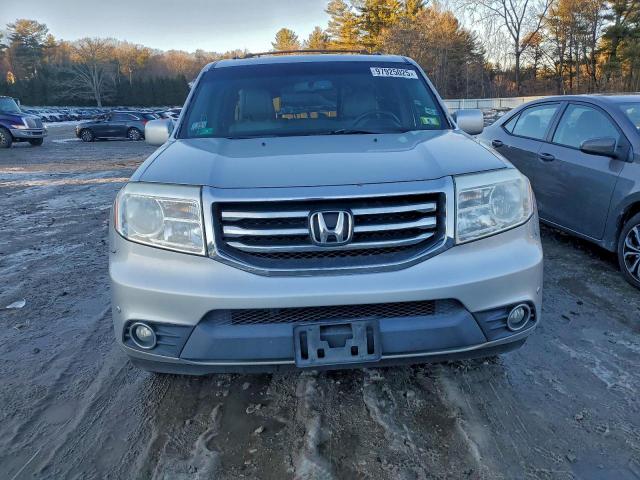 Honda Pilot Touring Image 4