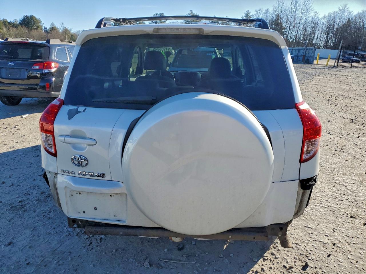 Toyota RAV4 Limited Image 7