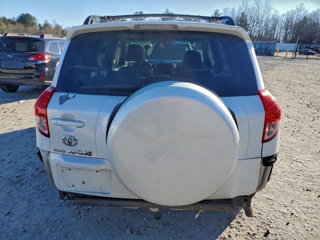 Toyota RAV4 Limited Image 7