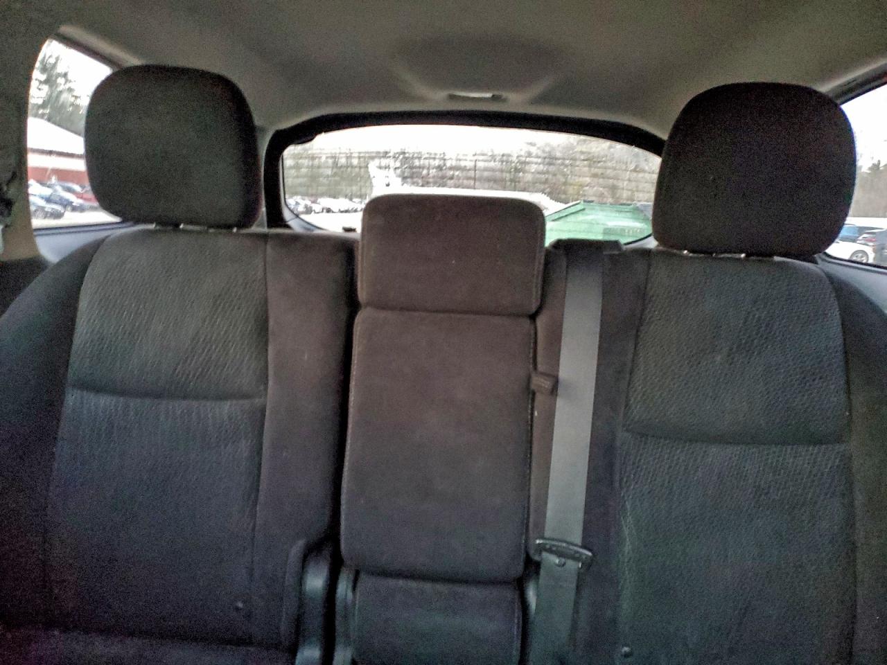 Nissan Pathfinder S Image 6