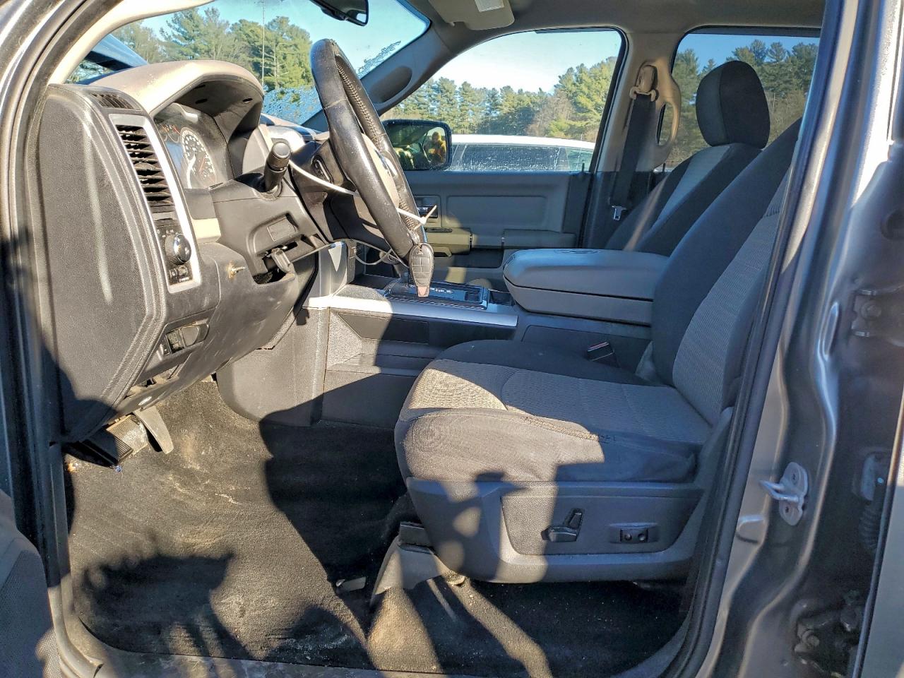 Dodge Ram 1500 Image 2