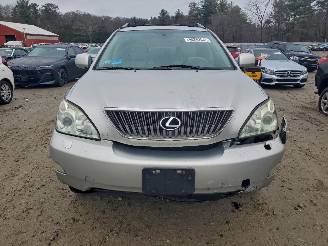 Lexus RX 330 Image 2