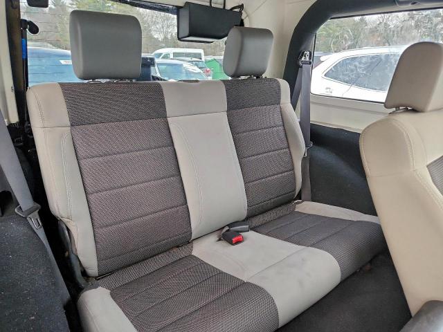 Jeep Wrangler X Image 11