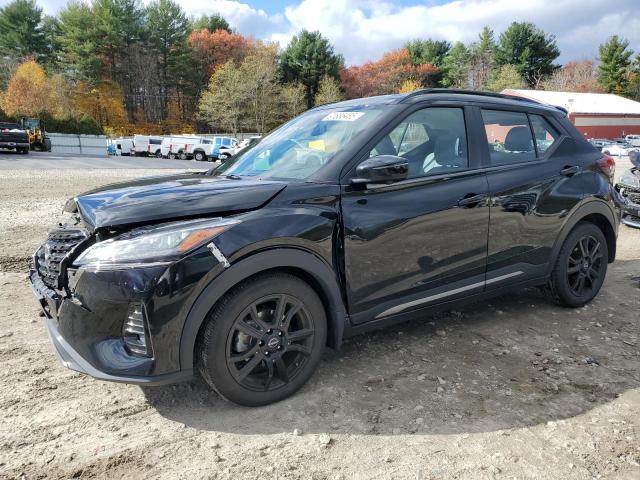  Salvage Nissan Kicks