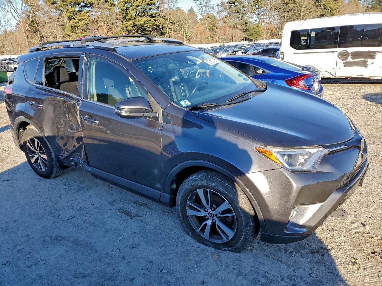 Toyota RAV4 Adventure Image 5