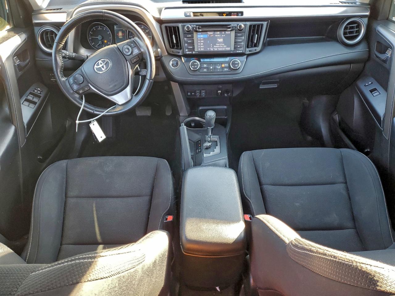 Toyota RAV4 Adventure Image 7