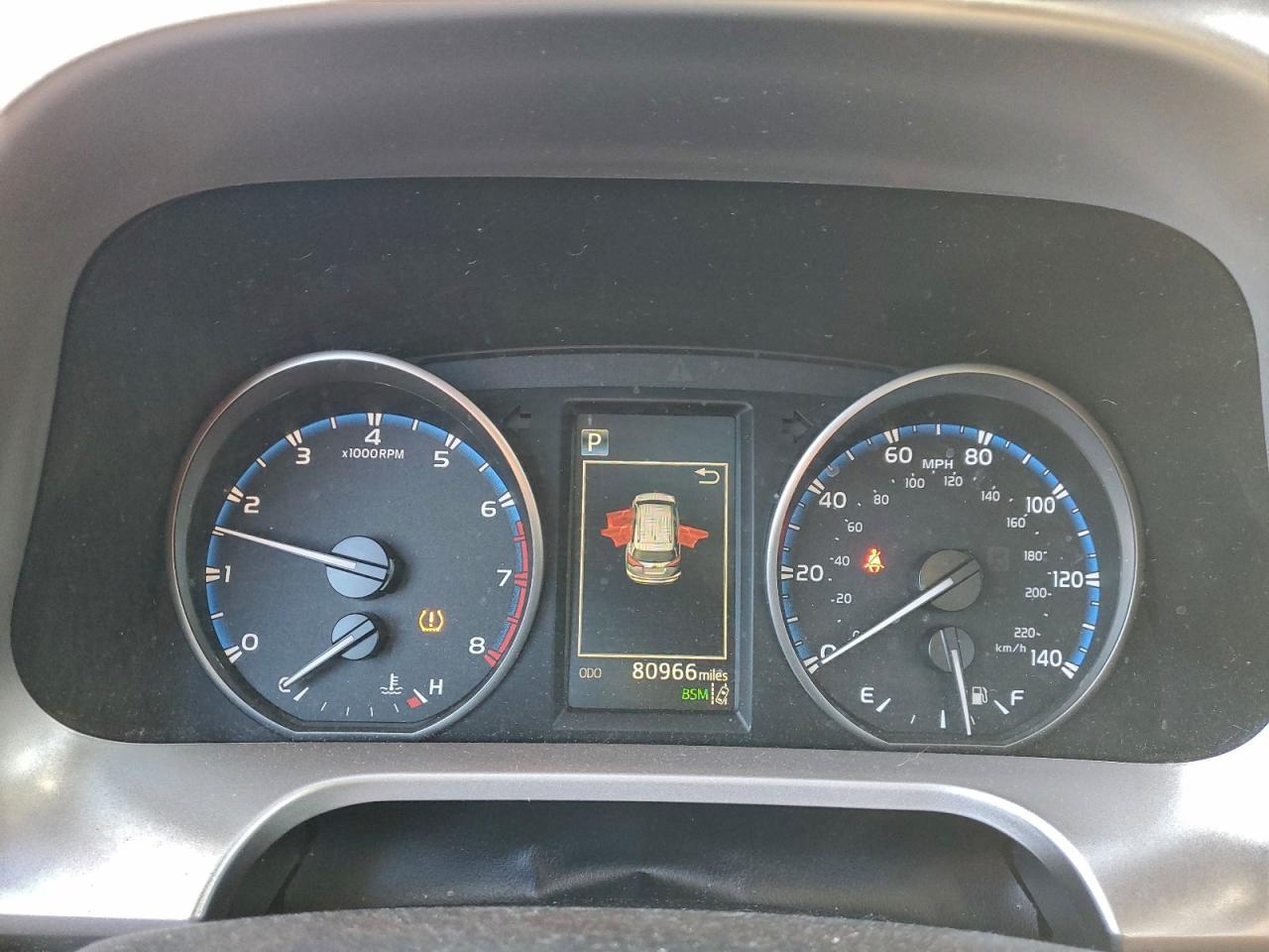 Toyota RAV4 Adventure Image 2