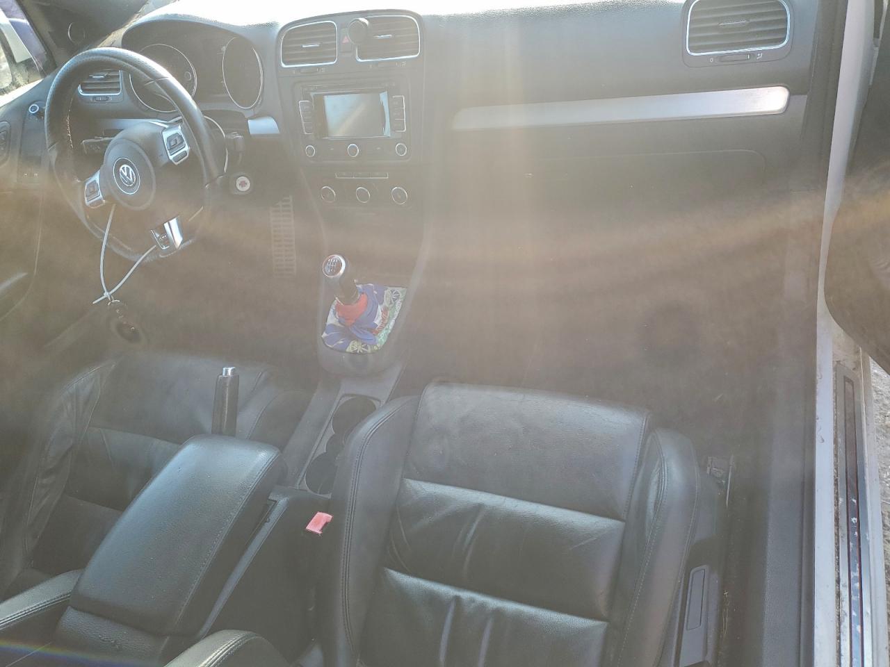 Volkswagen GTI Image 12