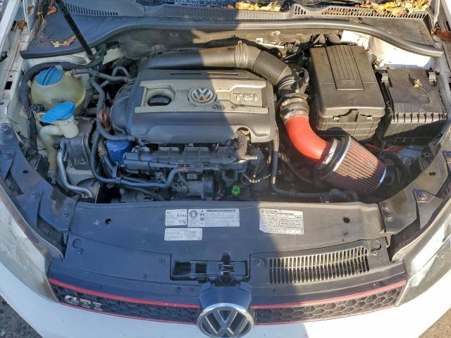 Volkswagen GTI Image 9