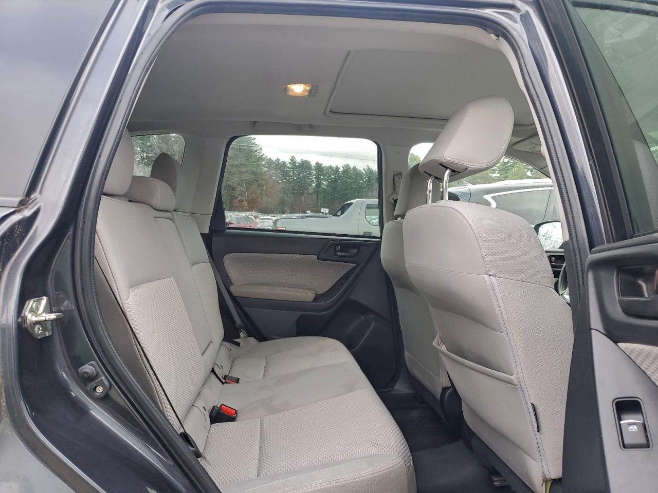 Subaru Forester 2.5i Premium Image 9