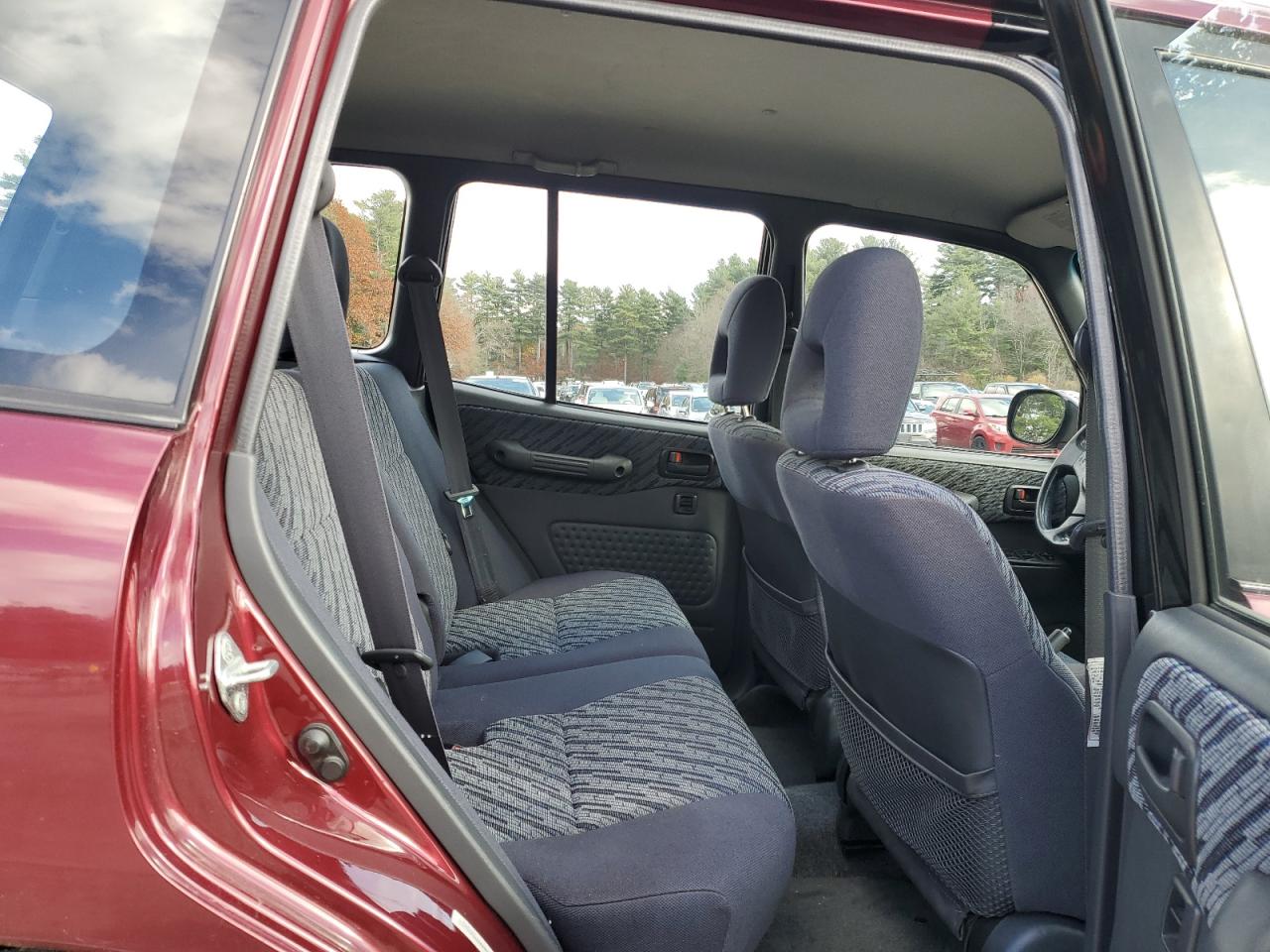 Toyota RAV4 Image 10